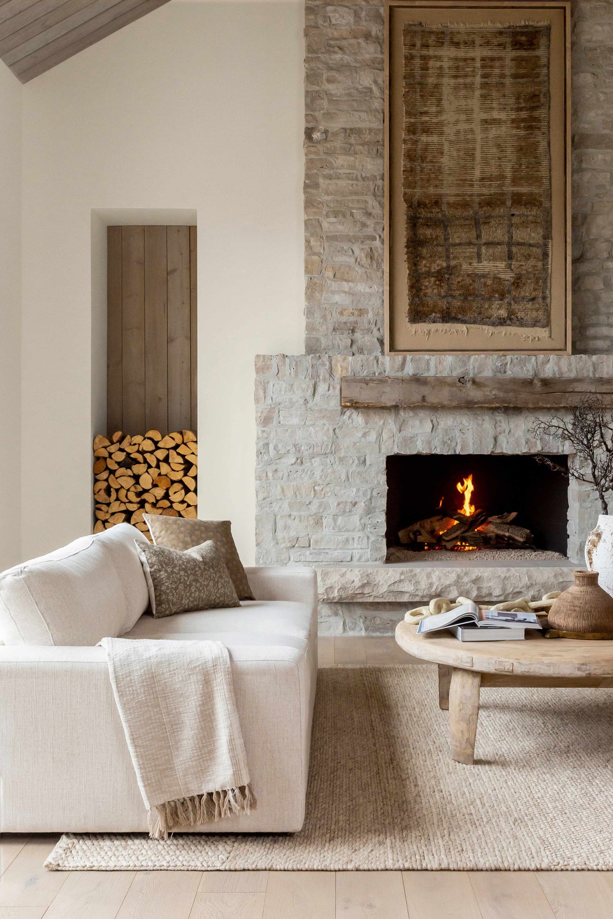 Ivaryn Ivory Subtle Linear Textured Wool Handmade Area Rug